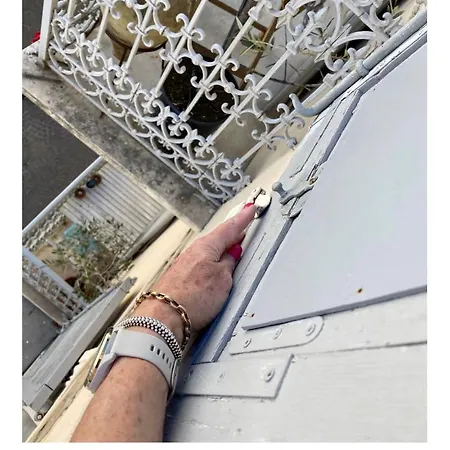 Daire Balcony Apartment Pedestrian Centre Of Old Town Antibes