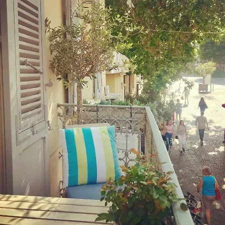 Balcony In Heart Of Pedestrian Centre Of Old Apartman